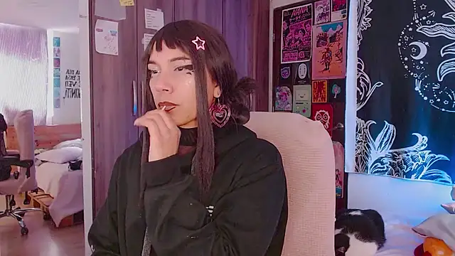 melissahowl online show from 11/05/25, 06:11