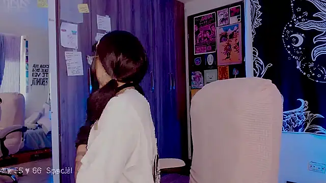 Snapshot of melissahowl chatting on 10/09/25, 01:00 melissahowl online show from 10/09/25, 01:00