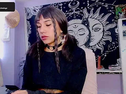 Snapshot of melissahowl chatting on 07/20/26, 12:51 melissahowl online show from 07/20/26, 12:51