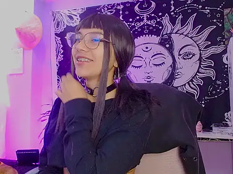 Snapshot of melissahowl chatting on 07/14/26, 04:57 melissahowl online show from 07/14/26, 04:57