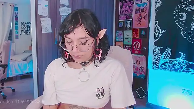 Snapshot of melissahowl chatting on 09/30/25, 11:00 melissahowl online show from 09/30/25, 11:00