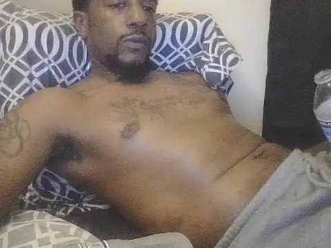 Snapshot of DreamvilleINC chatting on 09/16/25, 07:42 DreamvilleINC online show from 09/16/25, 07:42