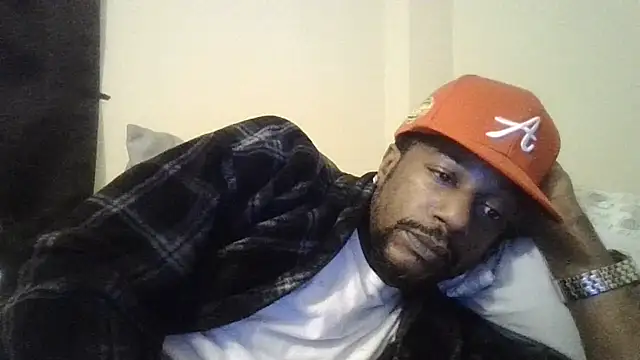 Snapshot of DreamvilleINC chatting on 11/02/25, 05:45 DreamvilleINC online show from 11/02/25, 05:45