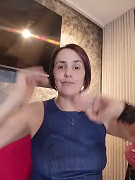 Snapshot of IsisBlake chatting on 02/28/26, 02:33 IsisBlake online show from 02/28/26, 02:33