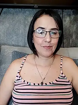 Snapshot of IsisBlake chatting on 02/23/25, 06:34 IsisBlake online show from 02/23/25, 06:34