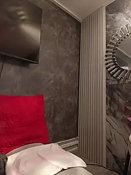 Snapshot of IsisBlake chatting on 02/09/26, 11:08 IsisBlake online show from 02/09/26, 11:08