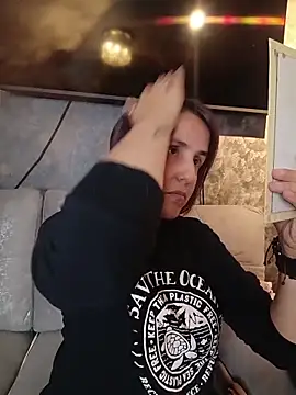 Snapshot of IsisBlake chatting on 02/23/26, 04:07 IsisBlake online show from 02/23/26, 04:07