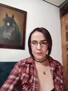 Snapshot of IsisBlake chatting on 05/29/26, 03:01 IsisBlake online show from 05/29/26, 03:01