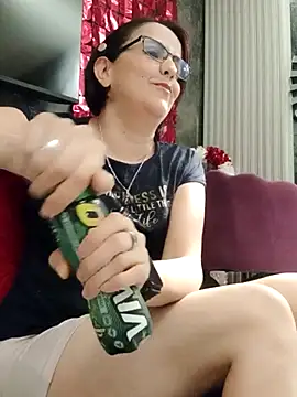 IsisBlake online show from 11/19/25, 07:03