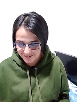 Snapshot of IsisBlake chatting on 03/19/25, 12:04 IsisBlake online show from 03/19/25, 12:04