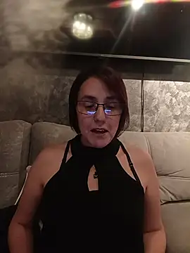 Snapshot of IsisBlake chatting on 02/24/26, 08:53 IsisBlake online show from 02/24/26, 08:53