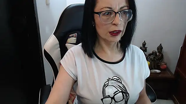 Snapshot of AnasstaciaEvans chatting on 03/29/26, 09:49 AnasstaciaEvans online show from 03/29/26, 09:49