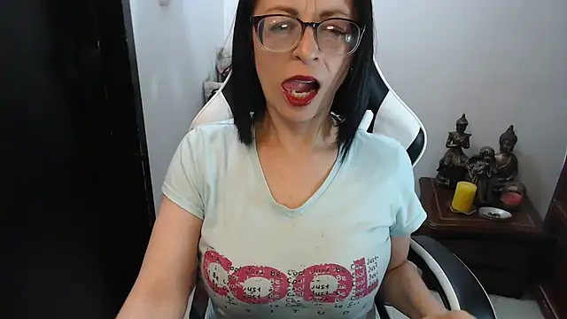 Snapshot of AnasstaciaEvans chatting on 03/07/26, 02:29 AnasstaciaEvans online show from 03/07/26, 02:29