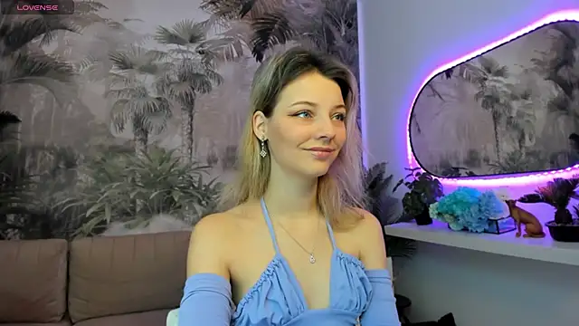 Snapshot of pretty_little_thing chatting on 01/13/25, 06:05 pretty little thing online show from 01/13/25, 06:05