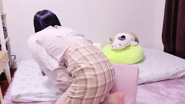 Mia--meow online show from 01/13/25, 02:11