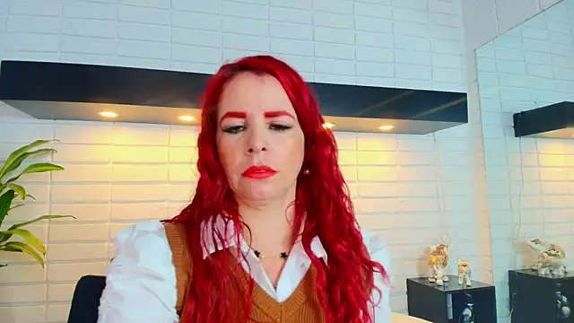 HannaBrave online show from 10/30/25, 12:03