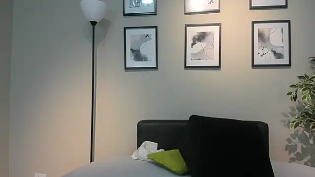 HannaBrave online show from 02/11/26, 07:25