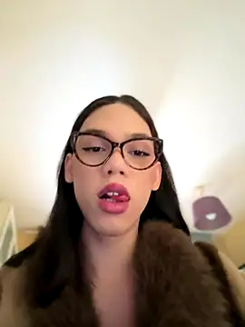 Snapshot of Carlita_cute chatting on 11/28/25, 12:27 Carlita cute online show from 11/28/25, 12:27