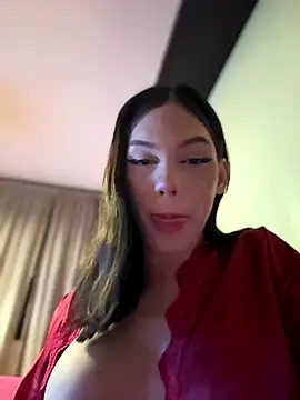 Snapshot of Carlita_cute chatting on 11/25/25, 10:32 Carlita cute online show from 11/25/25, 10:32