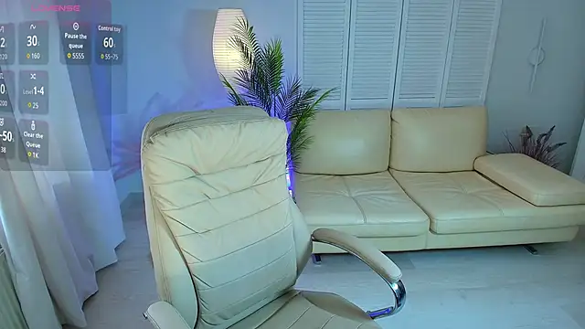 Daniela Kitty  online show from 06/15/26, 08:36