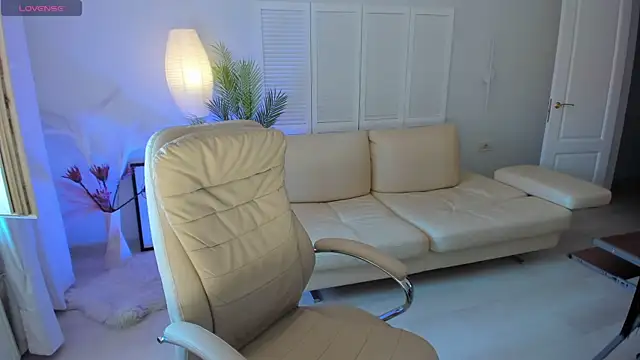 Daniela Kitty  online show from 06/05/26, 07:14