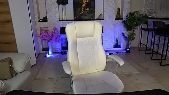 Daniela Kitty  online show from 03/07/26, 09:48