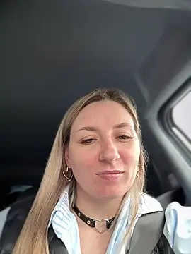 Snapshot of Crazy-Rosa chatting on 02/26/25, 12:16 Crazy-Rosa online show from 02/26/25, 12:16