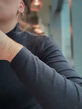 Snapshot of Crazy-Rosa chatting on 10/29/25, 09:52 Crazy-Rosa online show from 10/29/25, 09:52