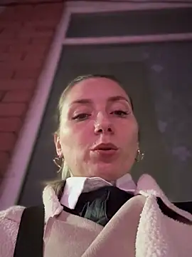 Snapshot of Crazy-Rosa chatting on 03/13/25, 03:33 Crazy-Rosa online show from 03/13/25, 03:33