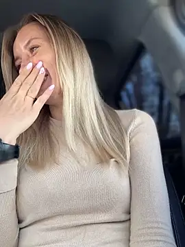 Crazy-Rosa online show from 11/12/25, 08:40