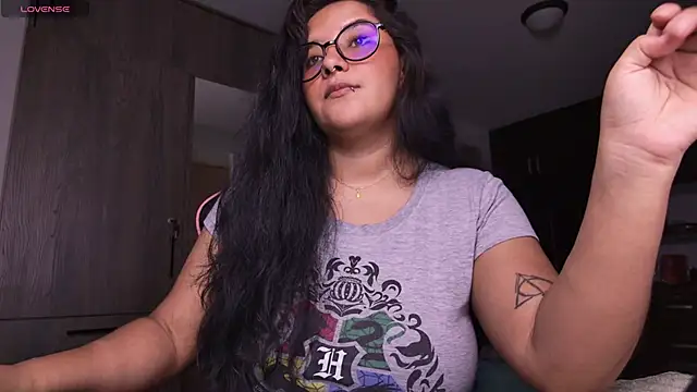 Steph moon  online show from 11/12/25, 11:30