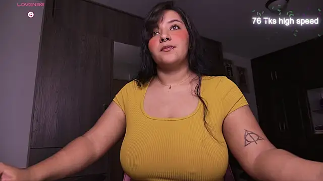 Steph moon  online show from 11/26/25, 12:43