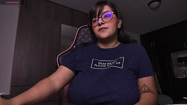 Snapshot of Steph_moon_ chatting on 09/24/25, 11:32 Steph moon  online show from 09/24/25, 11:32