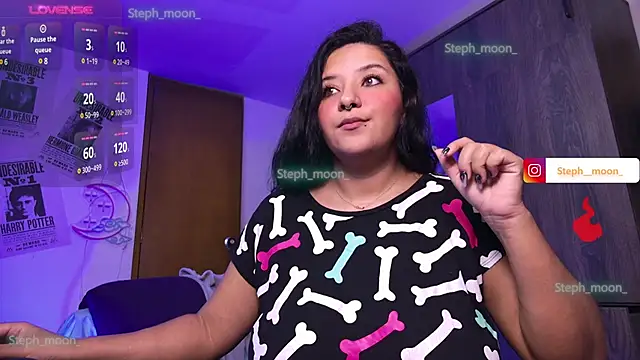 Snapshot of Steph_moon_ chatting on 12/10/24, 11:08 Steph moon  online show from 12/10/24, 11:08