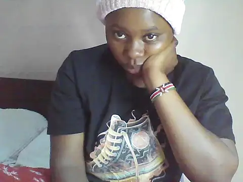 EBONYVANILLA02 online show from 04/28/26, 07:57