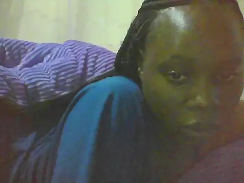 EBONYVANILLA02 online show from 10/27/25, 04:52