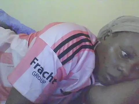 EBONYVANILLA02 online show from 11/26/25, 07:36