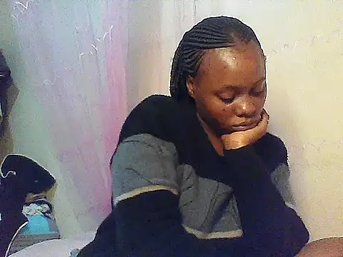 EBONYVANILLA02 online show from 10/18/25, 07:27