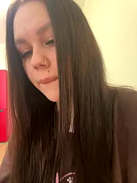 Marylallka5 online show from 11/19/25, 10:04