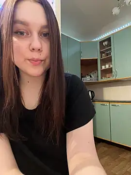 Snapshot of Marylallka5 chatting on 02/04/25, 02:43 Marylallka5 online show from 02/04/25, 02:43
