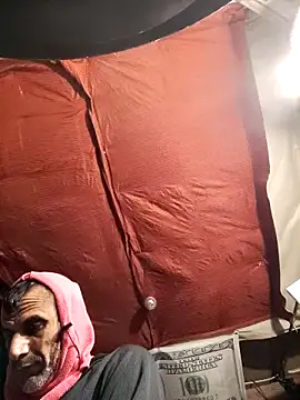 Gillygilly76 online show from 11/03/25, 01:55