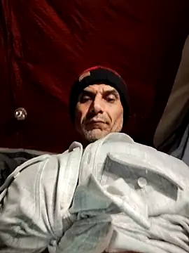 Gillygilly76 online show from 11/14/25, 06:06