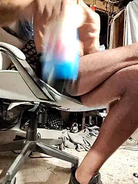 Gillygilly76 online show from 10/09/25, 04:46