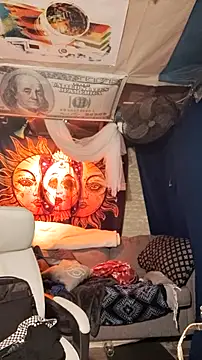 Gillygilly76 online show from 02/24/25, 09:21