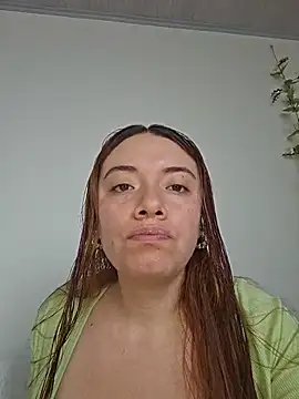 valery mora online show from 10/09/25, 05:13