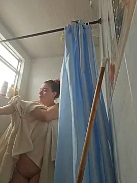 valery mora online show from 11/06/25, 04:44