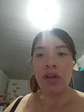 valery mora online show from 10/14/25, 11:04
