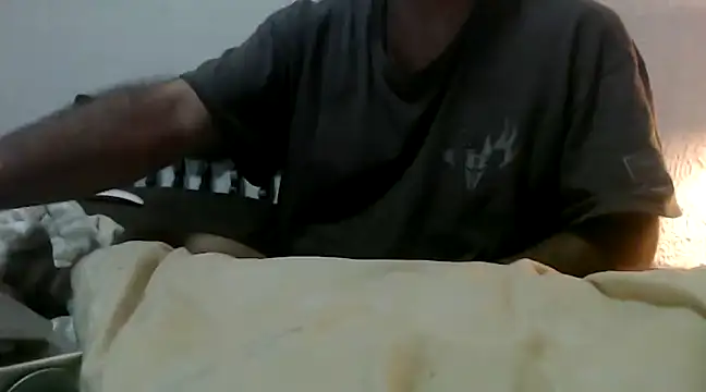 Snapshot of lover_camer chatting on 02/21/25, 12:38 lover camer online show from 02/21/25, 12:38