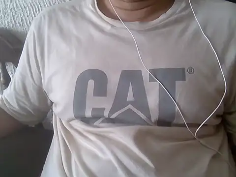 Snapshot of lover_camer chatting on 01/27/25, 10:38 lover camer online show from 01/27/25, 10:38