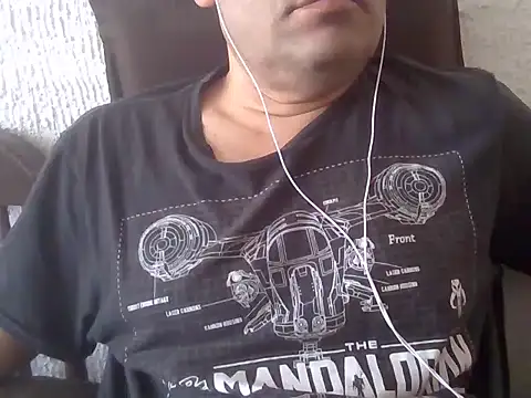 Snapshot of lover_camer chatting on 01/29/25, 03:04 lover camer online show from 01/29/25, 03:04